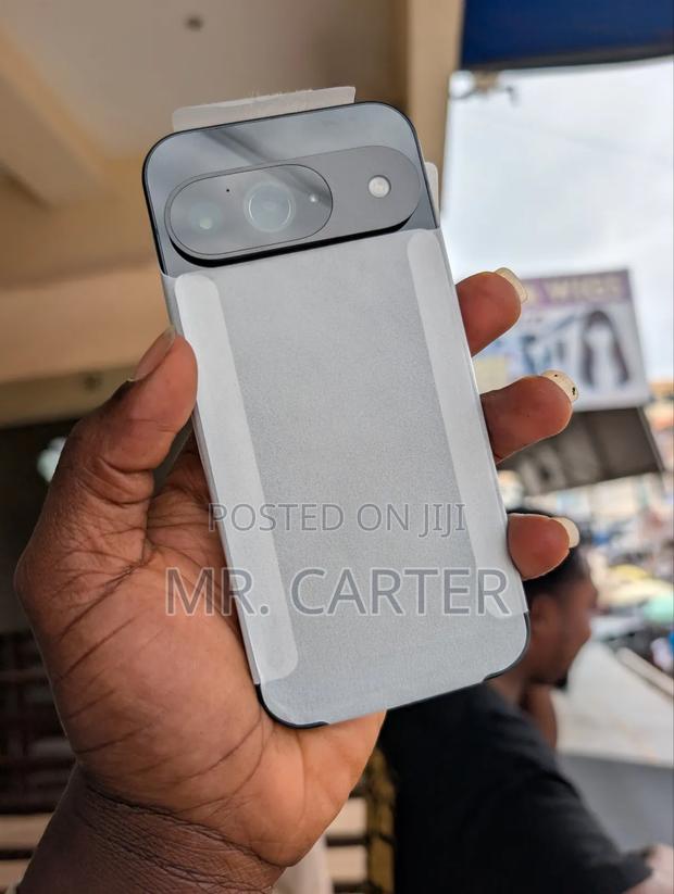 New Google Pixel 9 128 GB Black photo 2