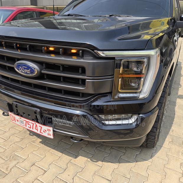 Ford F-150 2021 Black