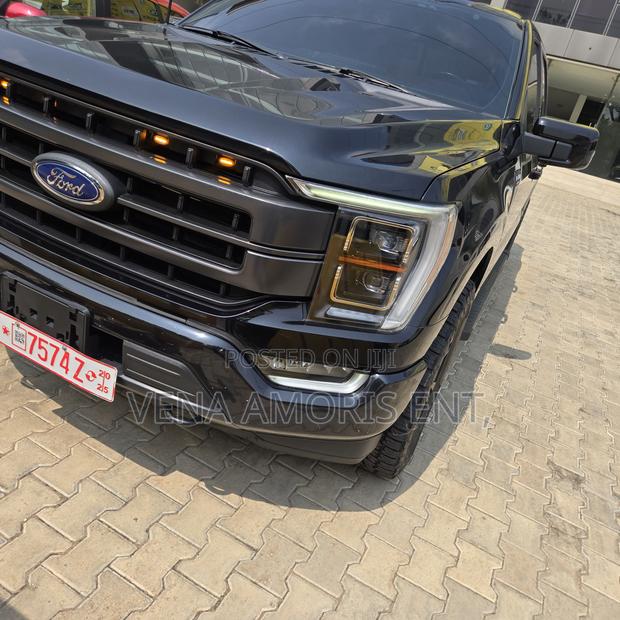 Ford F-150 2021 Black