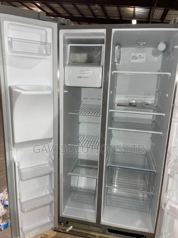 Frigidaire Side By Side Refrigerator photo 4