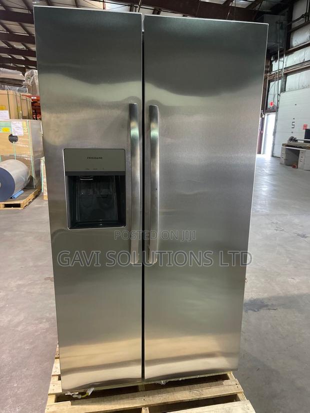 Frigidaire Side By Side Refrigerator photo 6