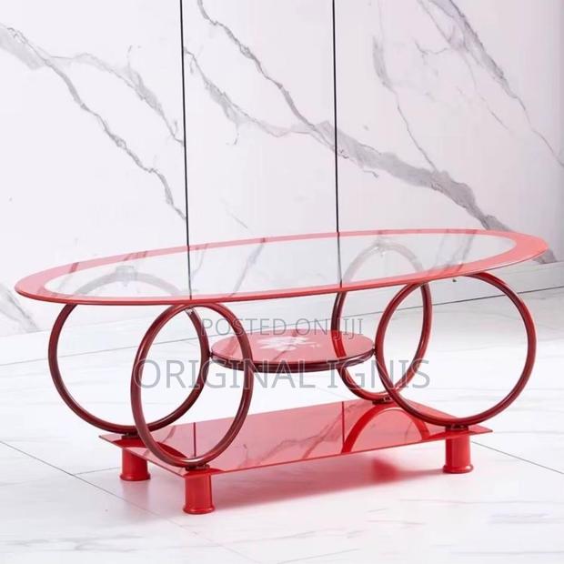 Glass Center Table · Photo 4