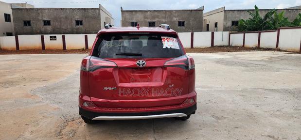 Toyota RAV4 LE AWD (2.5L 4cyl 6A) 2016 Red
