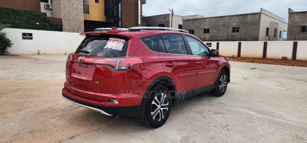 Toyota RAV4 LE AWD (2.5L 4cyl 6A) 2016 Red