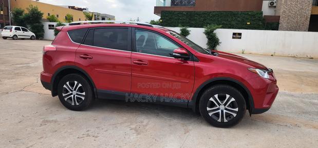 Toyota RAV4 LE AWD (2.5L 4cyl 6A) 2016 Red