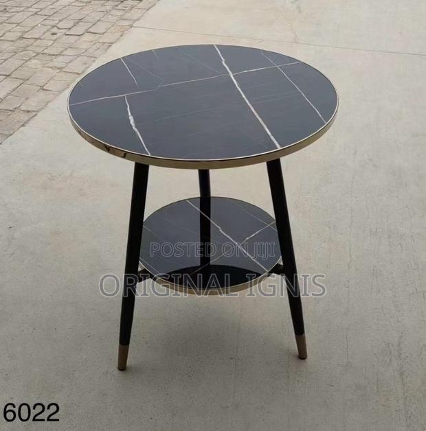 Round Wooden Table( 80cm by 80cm) · Photo 3