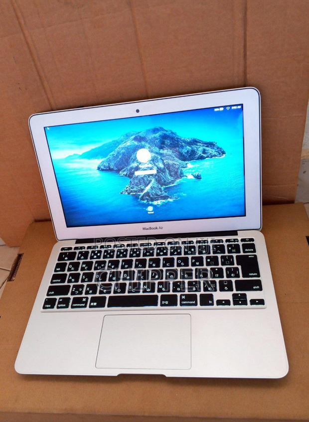 Laptop Apple MacBook Air 4GB Intel Core I7 SSD 128GB