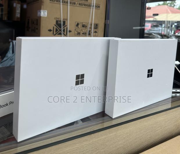 New Microsoft Surface Pro 16GB Qualcomm Snapdragon X Plus SSD 512GB · Photo 4