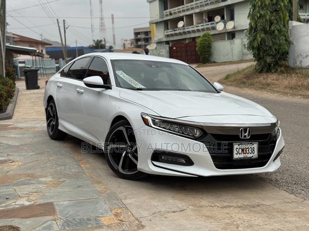Honda Accord Sport (1.5L 4cyl Turbo CVT) 2019 White photo 2
