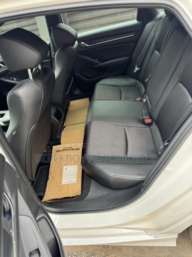 Honda Accord Sport (1.5L 4cyl Turbo CVT) 2019 White photo 6