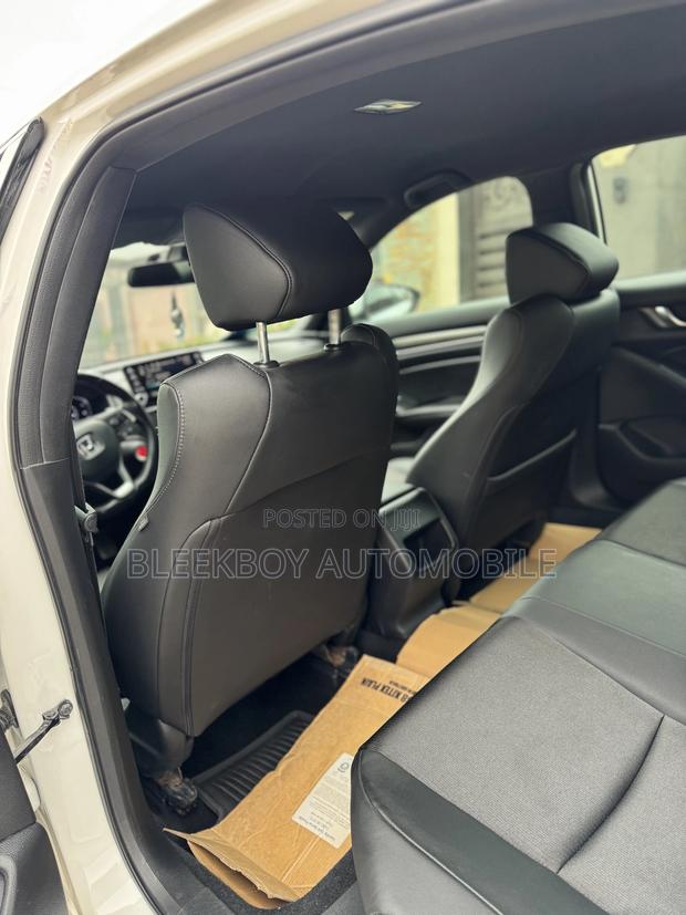 Honda Accord Sport (1.5L 4cyl Turbo CVT) 2019 White photo 7