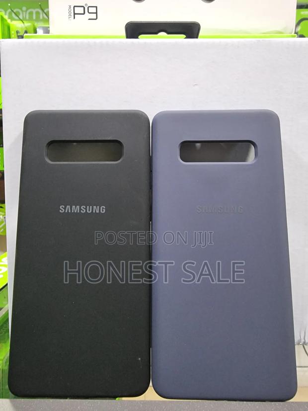 Samsung Galaxy S10 Plus Silicone Case photo 2