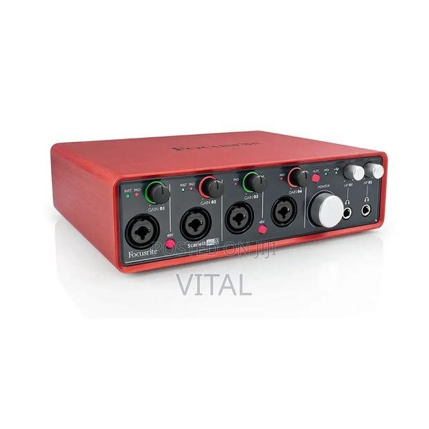 Focusrite 18i8 photo 2