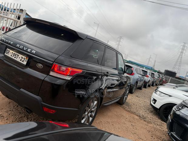 Land Rover Range Rover Sport SE Td6 4x4 (3.0L 6cyl 8A) 2016 Black