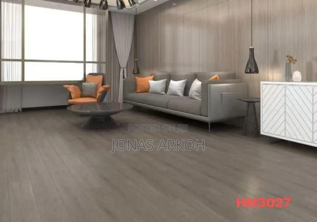 PVC Adhesive Floor Tiles · Photo 4