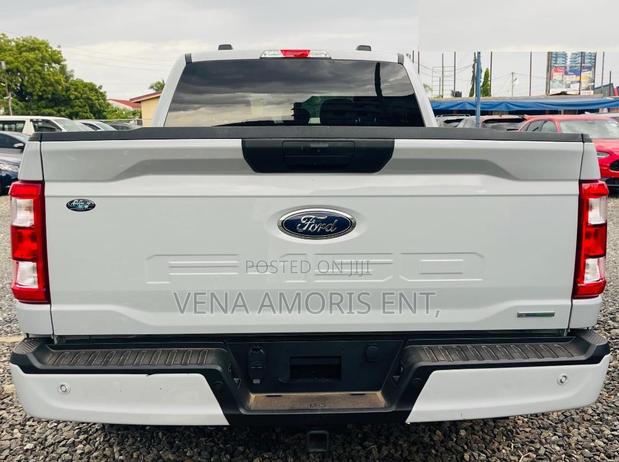 Ford F-150 2022 White