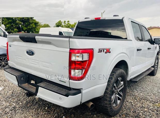 Ford F-150 2022 White