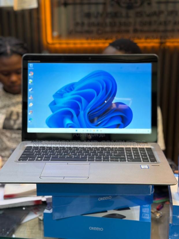 New Laptop HP EliteBook 850 G3 8GB Intel Core I5 SSD 256GB · Photo 3