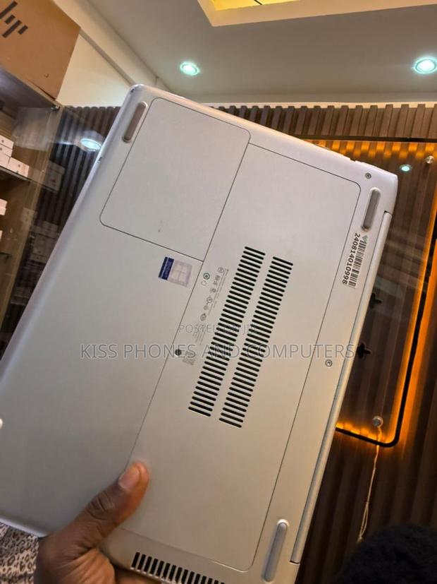 New Laptop HP 430 G5 8GB Intel Celeron SSD 256GB · Photo 2