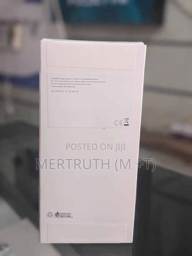 New Samsung Galaxy A06 64 GB White photo 2