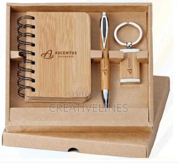 Engraving on Wooden Souvenirs · Photo 4