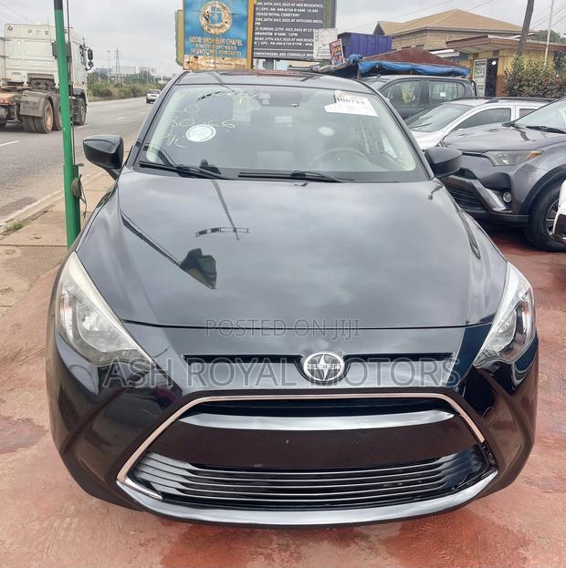 Toyota Yaris iA 1.5 FWD 2016 Black