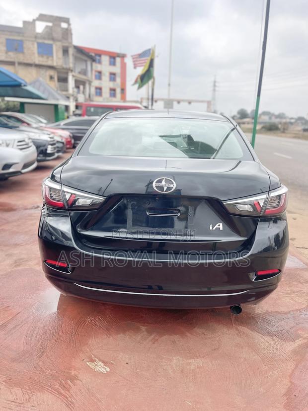 Toyota Yaris iA 1.5 FWD 2016 Black