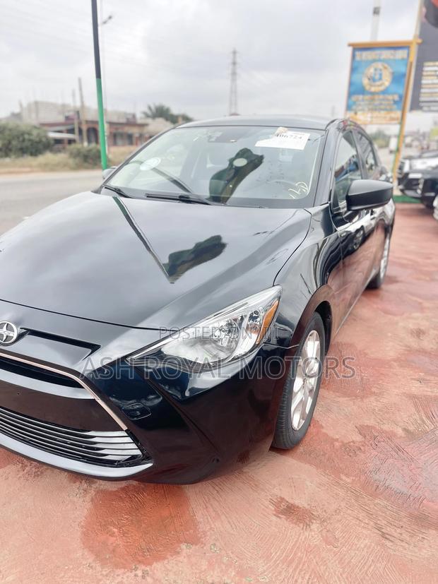 Toyota Yaris iA 1.5 FWD 2016 Black