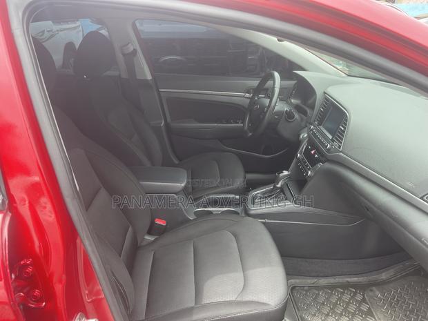 Hyundai Elantra ECO Sedan FWD (1.4L 4cyl 7A) 2017 Red