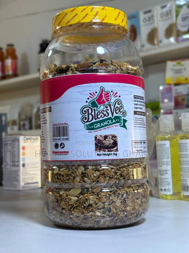 Blessvee Granola-1kg · Photo 2