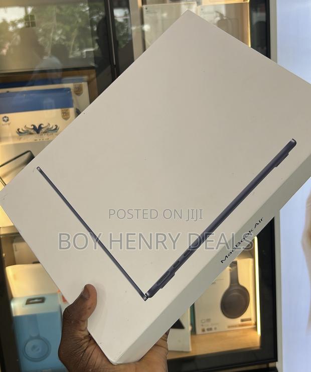 New Laptop Apple MacBook Air 2024 M3 13-Inch 16GB Apple M3 SSD 256GB photo 3