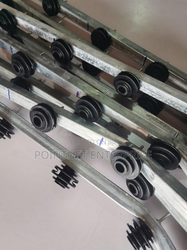 Bended Electric Fence Bars With Bobbins photo 2