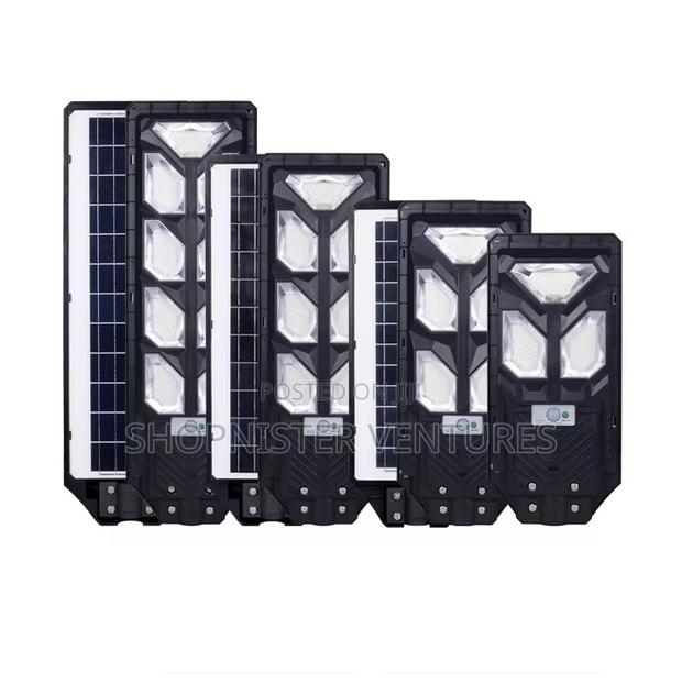 300w Solar Solar Street Light With Remote photo 2