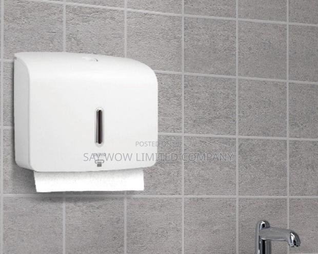 Svavo Hand Paper Towel Dispenser ( Medium Size ) · Photo 4