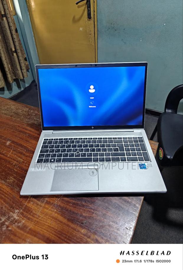 Laptop HP EliteBook 850 G8 16GB Intel Core I5 SSD 256GB photo 3