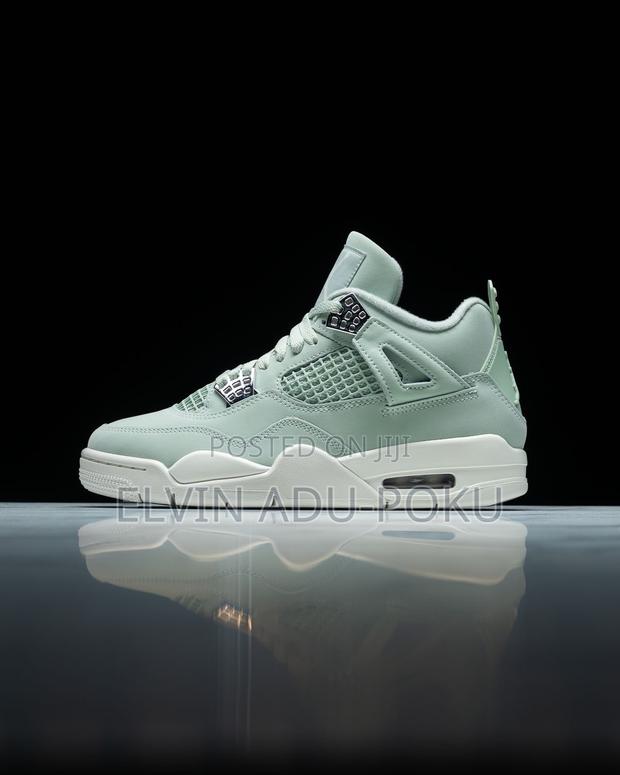 Nike Air Jordan Iv Retro “ Seafoam “ · Photo 3