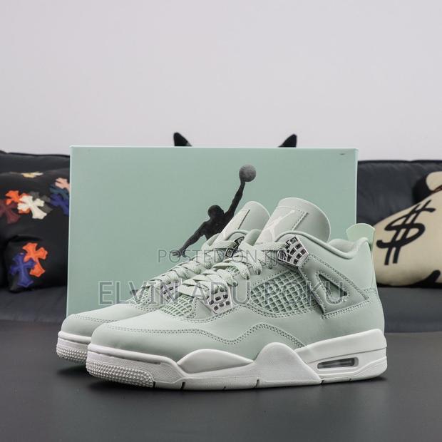 Nike Air Jordan Iv Retro “ Seafoam “ · Photo 4