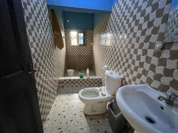 5bdrm House in K Fuseini Estate, Kumasi Metropolitan for sale photo 6