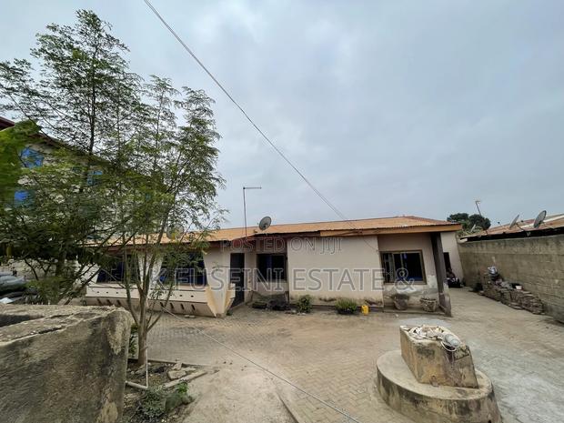 5bdrm House in K Fuseini Estate, Kumasi Metropolitan for sale photo 4