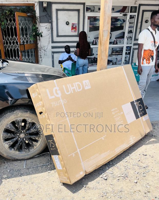 Check Out Samsung 65ur800 65” Uhd Smart Television · Photo 4
