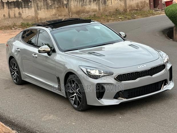 Kia Stinger Premium AWD 2019 Gray