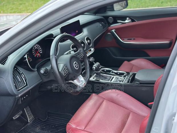 Kia Stinger Premium AWD 2019 Gray photo 8