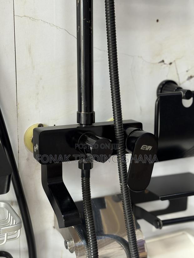 680 GHC Shower for Apartment Hotels photo 2