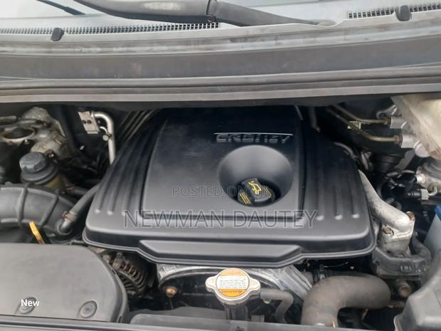 Hyundai H1 2009 White