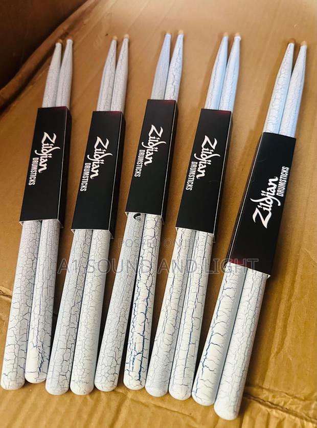 Zildjian Hickory 5a Drum Stick - 5 Pairs · Photo 4