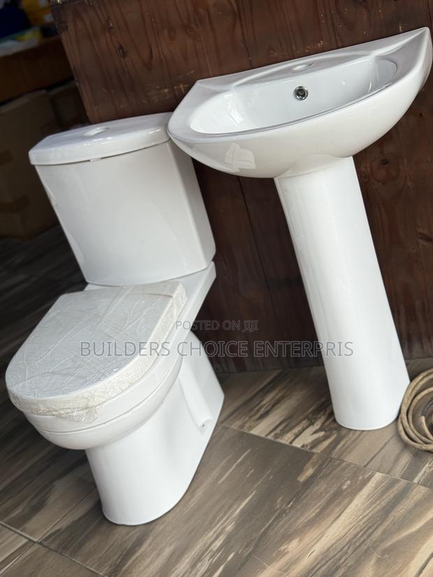 Water Closet With Wash Basin (236) · Photo 4