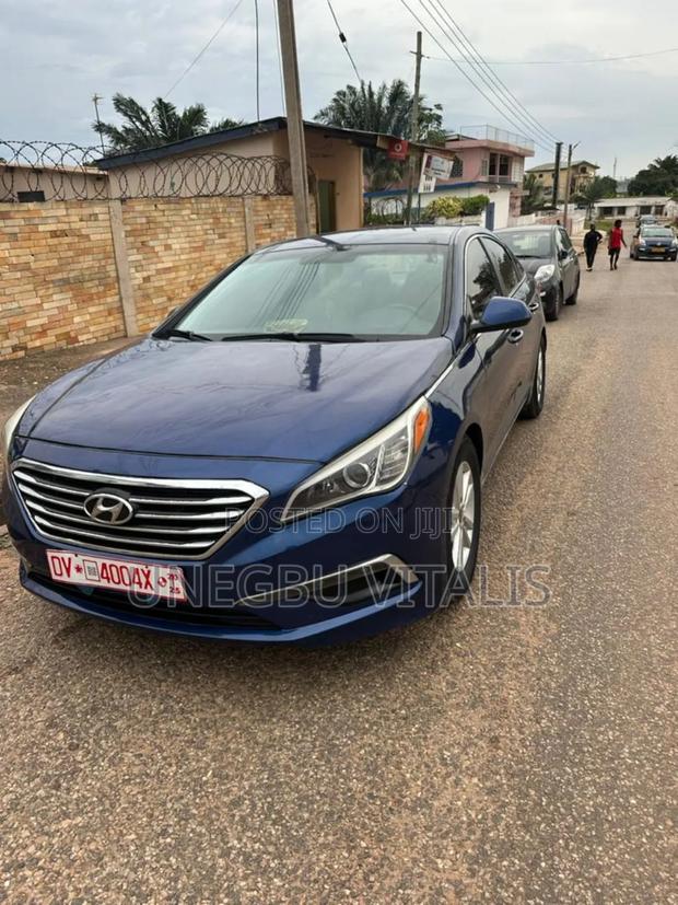 Hyundai Sonata Limited Sedan FWD (2.4L 4cyl 6A) 2016 Blue