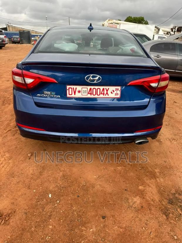 Hyundai Sonata Limited Sedan FWD (2.4L 4cyl 6A) 2016 Blue