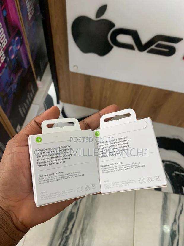 Apple Earpods Lightening Connector · Photo 4
