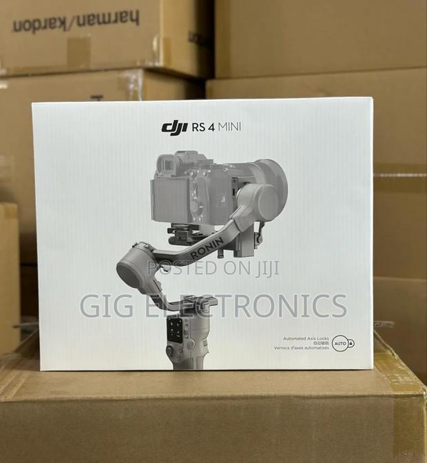 Dji Rs 4 Mini Handheld Gimbal Stabilizer · Photo 4